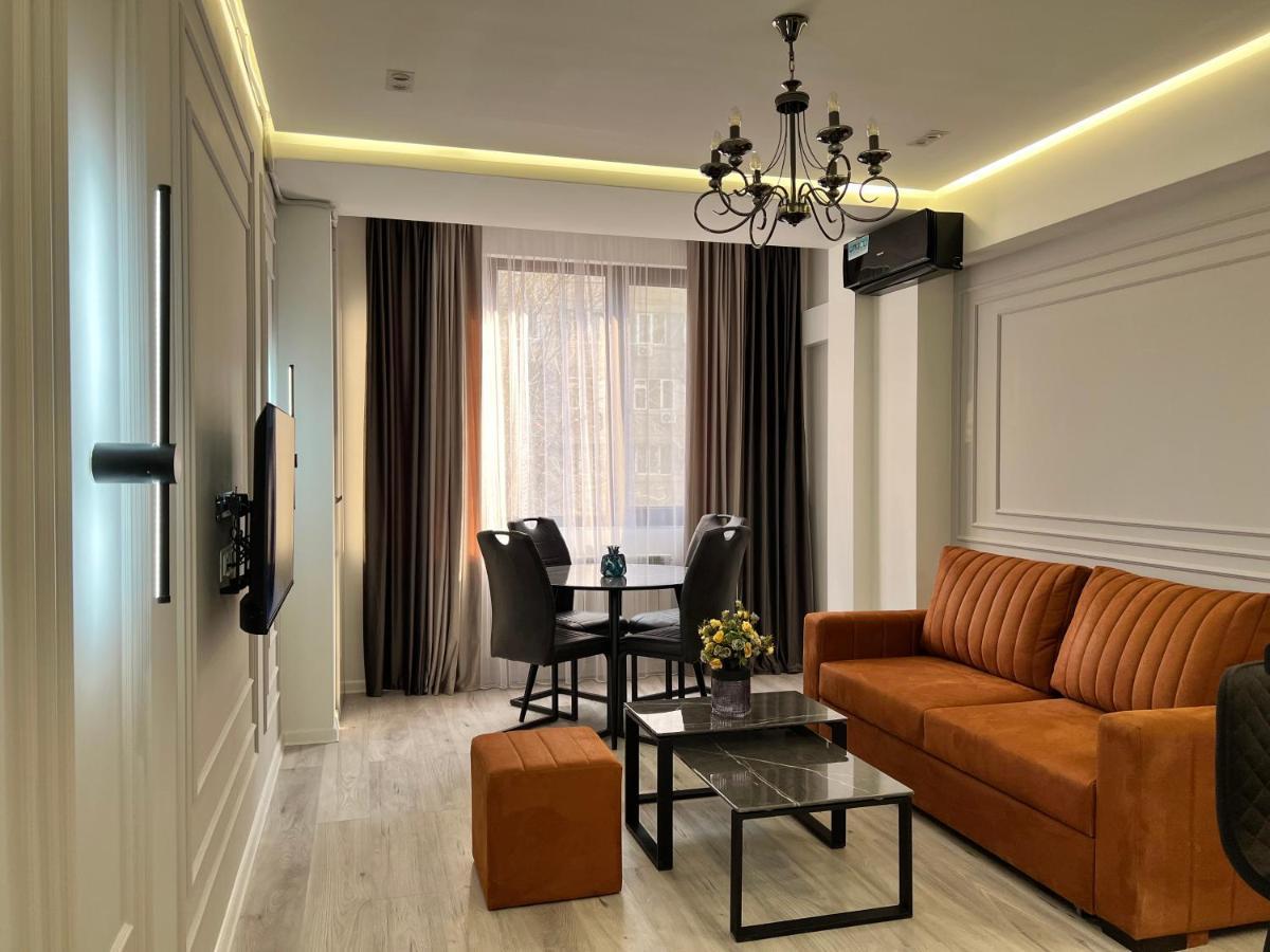 Cozy Apt 3 City Center Yerevan Luaran gambar